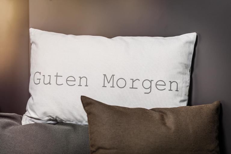 Bedroom 3, Zur Guten Quelle, Köln