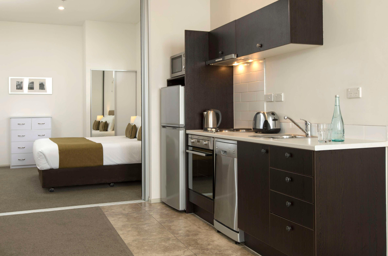 Bedroom 2, Quest on London, Hamilton