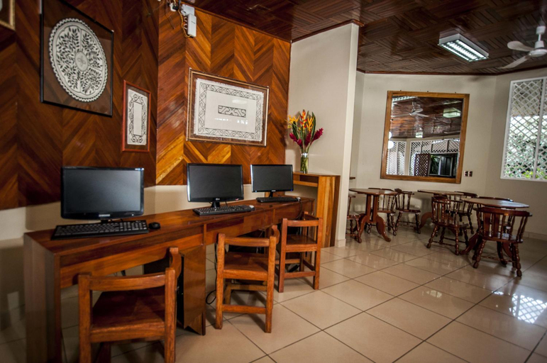 Food & Drinks 5, Hotel Cabana Quinta, Tambopata