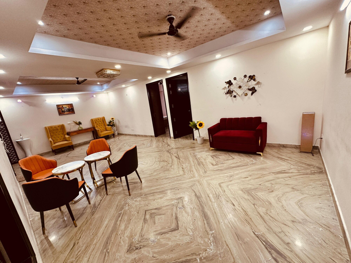 Others 3, JPM Suites Noida 70, Gautam Buddha Nagar