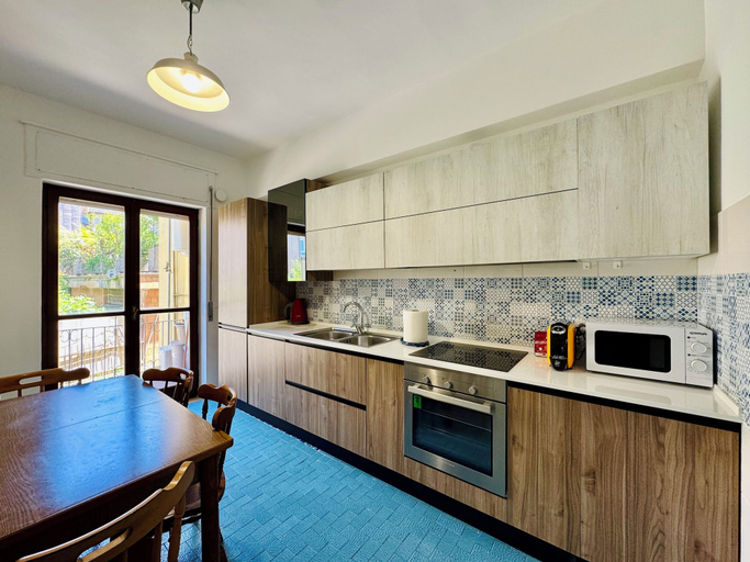 Others 5, YourHome - Casa Gennarì, Napoli