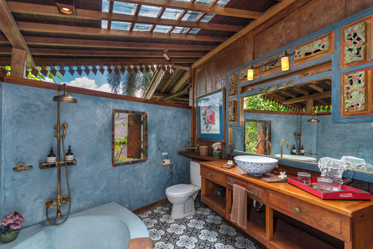 Bathroom 5, Lumina Sanctuary, Gianyar