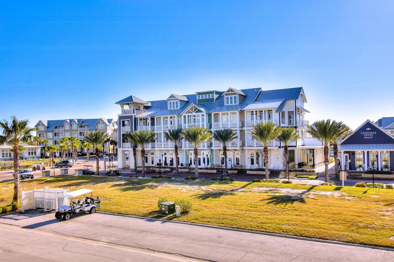 Exterior & Views 2, Sea Salt 235 HL, Nueces