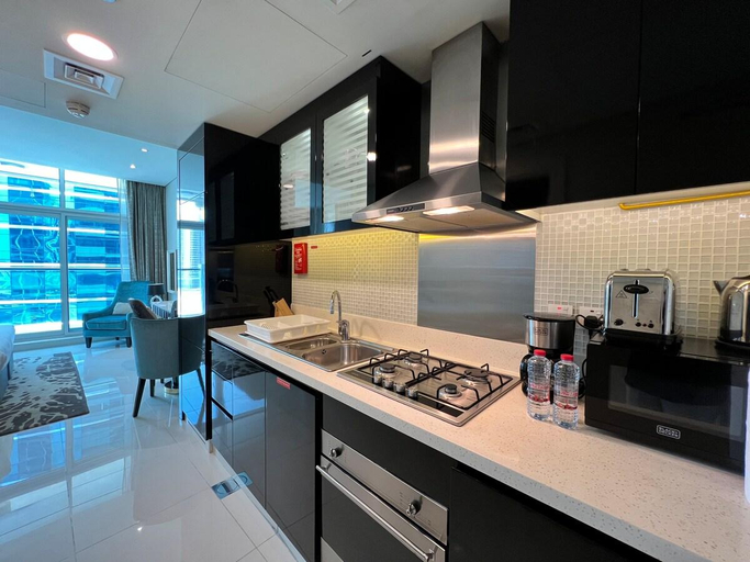 Others 5, Lux Studio in Downtown w big balcony & canal view, Dubai