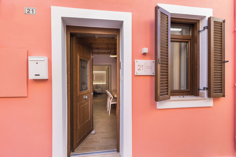 Others 5, Old Town Charm-Cozy 2BR with Rooftop, Crete