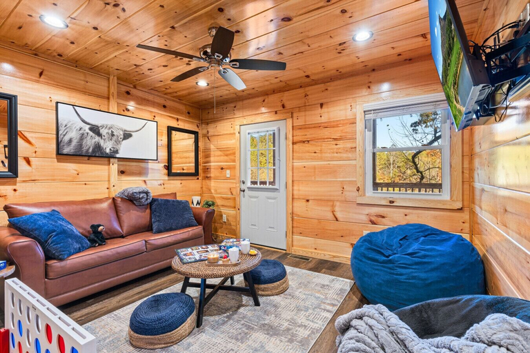 Others 4, Moonlight Haven by Ghosal Luxury Lodging, Sevier