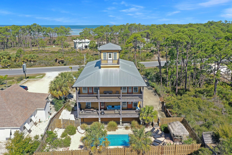 Exterior & Views 2, Big Chill, Gulf