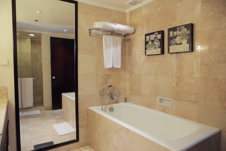 AKAR Hotels & Resort Lampung - Tap to explore photos