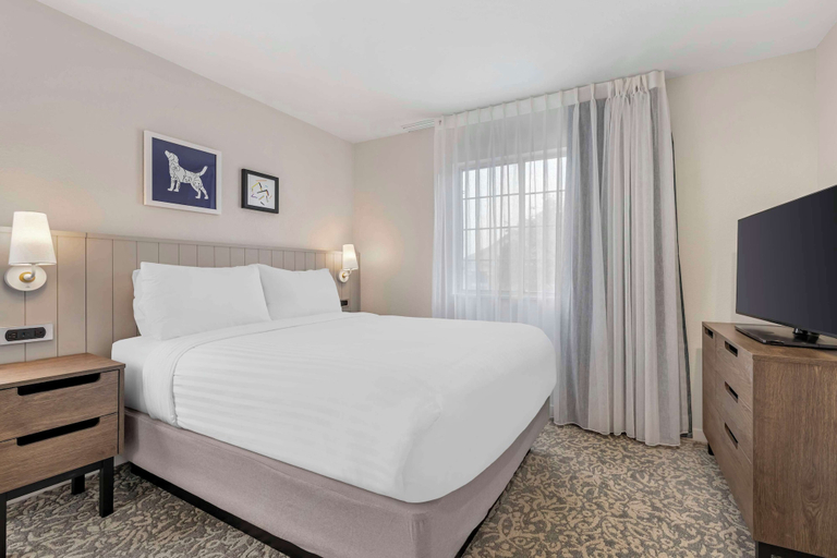 Bedroom 3, Sonesta ES Suites Torrance Redondo Beach, Los Angeles