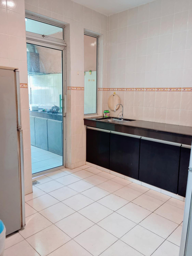 Bathroom 4, Anna Cozy Apartment with swimming pool, Kuching