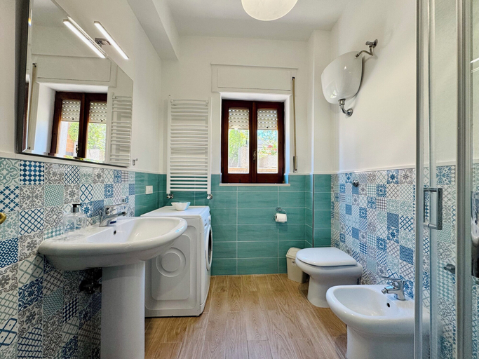 Others 4, YourHome - Casa Gennarì, Napoli