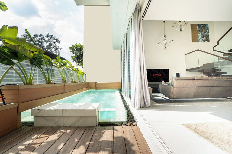 Sport & Beauty 3, Royal Center Suites, District 3