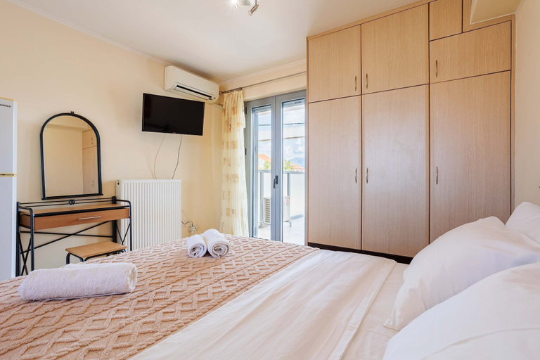 Room 3, Cozy Studio w Balcony in the Center of Filiatra, Peloponnese