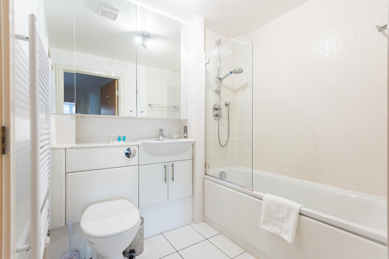 Bathroom 3, Gainsborough Canary Central, London