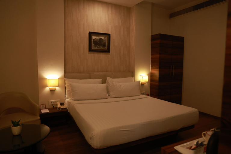 Bedroom 4, Sapna Clarks Inn, Lucknow