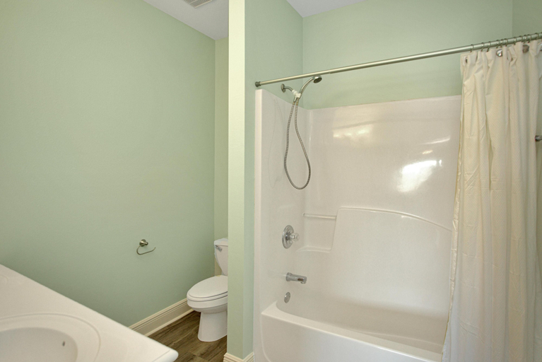 Bathroom, Dunes Club 1A, Gulf