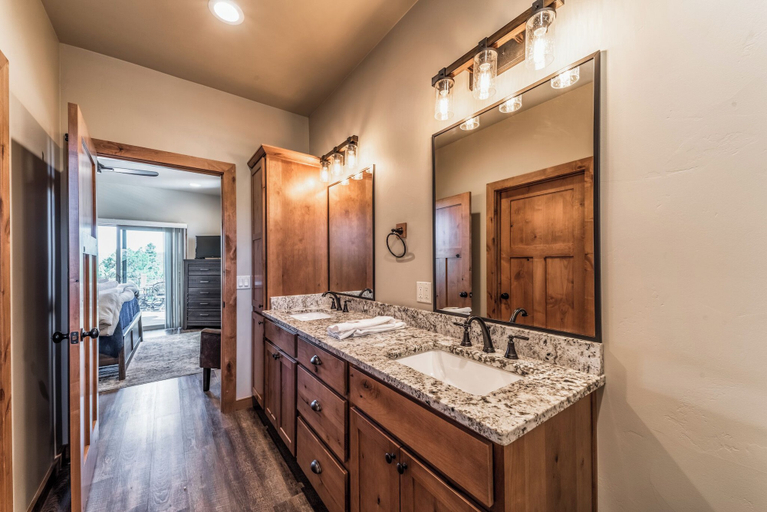 Bathroom 4, Wine Top by Ruidoso Vacation Rentals, Lincoln