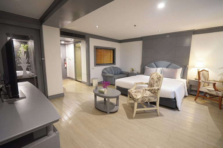 Bedroom 8