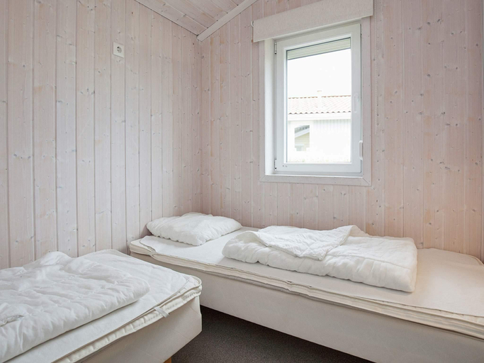 Others 4, person holiday home in GROEMITZ, Ostholstein