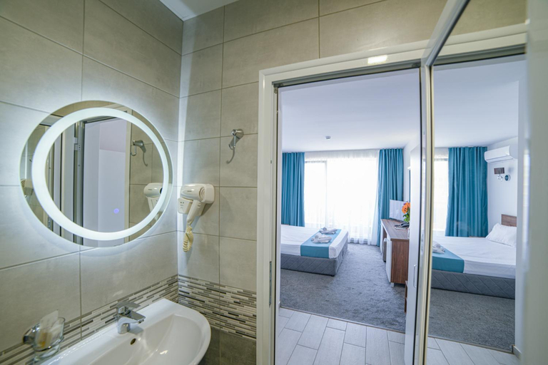 Bathroom 4, Hotel Zonya, Nesebar