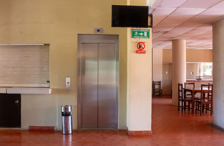 Others 4, Hotel Las Jacarandas, Mazatlán