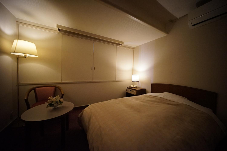 Bedroom 2, Tatebayashi Grand Hotel, Tatebayashi
