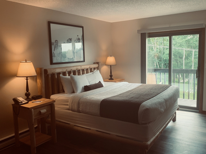 Bedroom 3, Pine Mountain Ski & Golf Resort, Dickinson