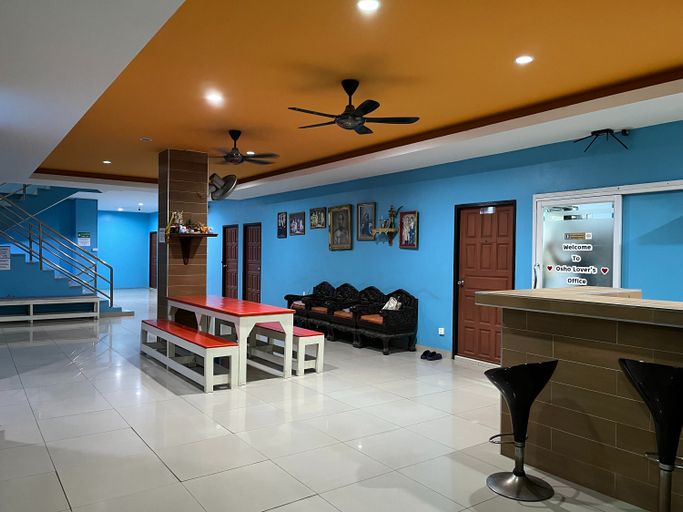 Public Area 2, Osho Lover'S, Pattaya