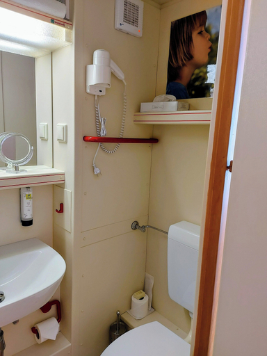 Bathroom, L' Auberge Gutshof, Bautzen