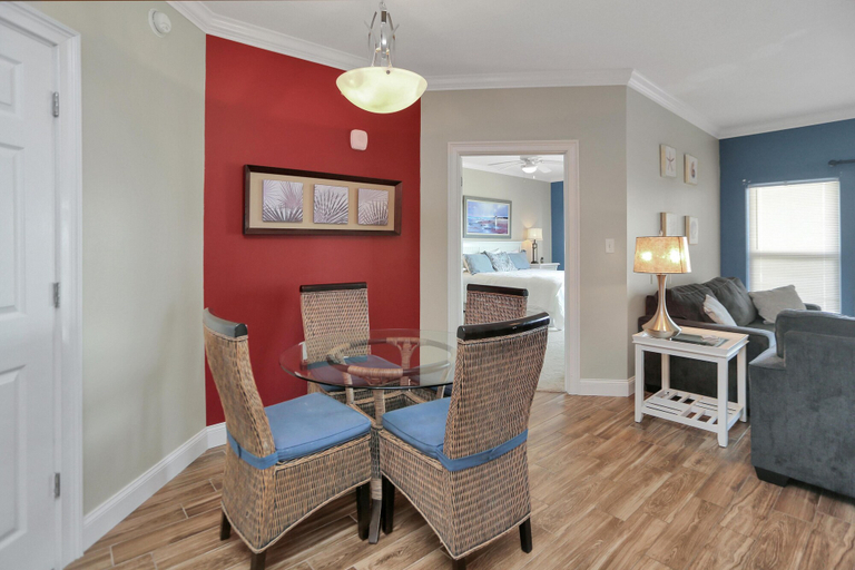 Dining, Paradise Shores 310, Bay