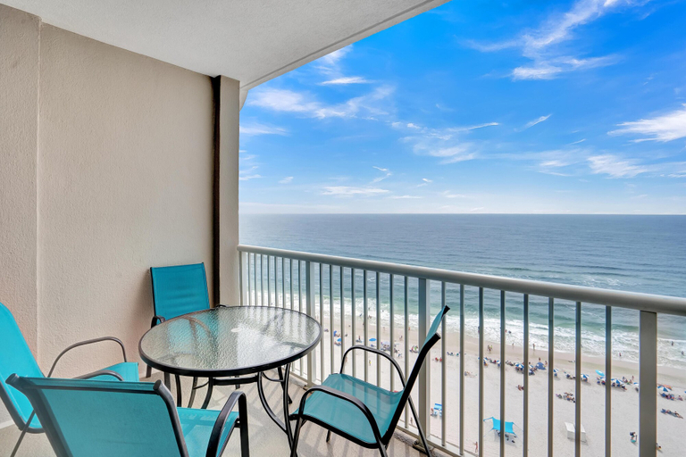 Others 5, Tradewinds 1303, Baldwin