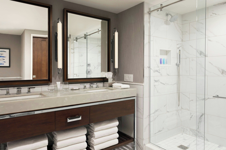 Bathroom 5, Boston Marriott Long Wharf, Boston