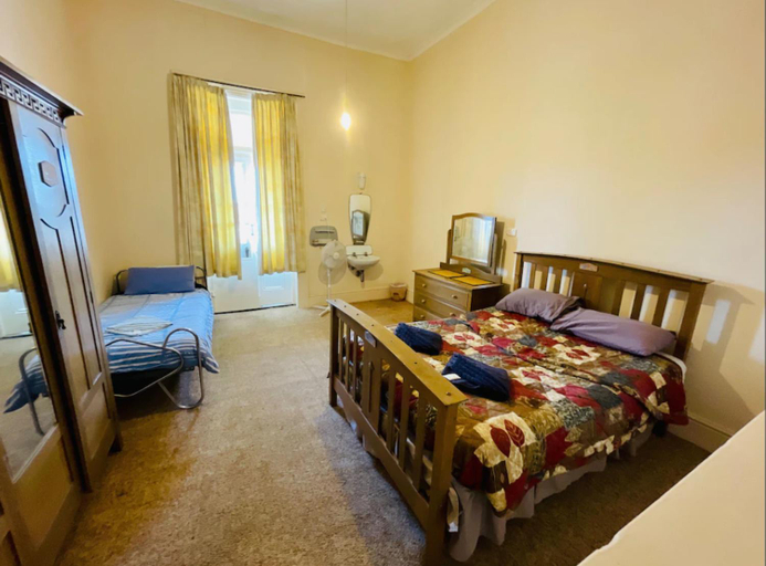 Bedroom 2, Wilmington Hotel, Mount Remarkable (DC)