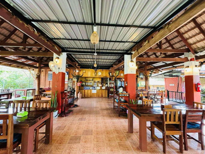 Public Area 4, Nung House, Phanom