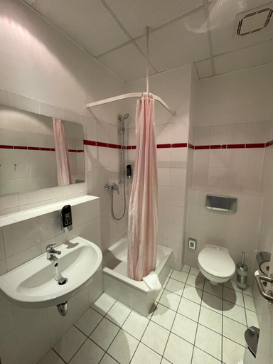 Bathroom 3, Hotel Birkenwerder, Oberhavel