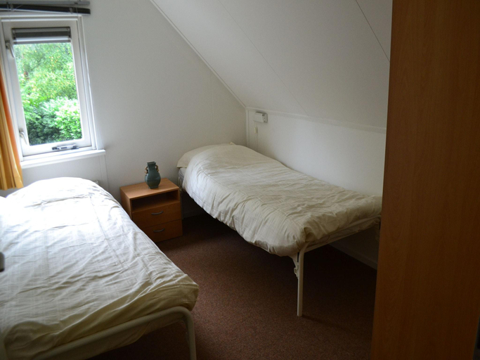 Bedroom 2, Peaceful Holiday Home in Lemele, Ommen