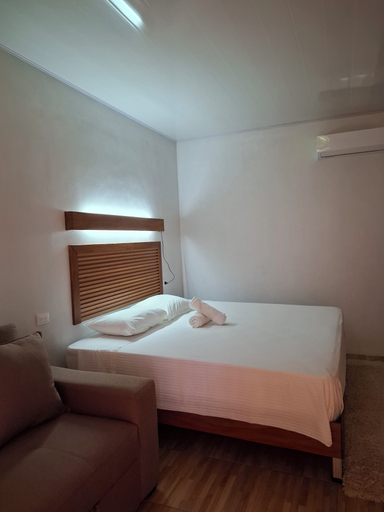 Bedroom 4, Bungalows Batsu, San Ramón