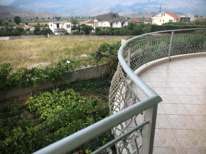 Others 4, Orhan House , Mountain View, Gjirokastrës
