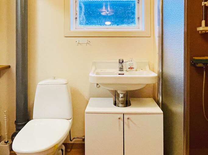 Bathroom 3, person holiday home in BRALANDA-By Traum, Vänersborg