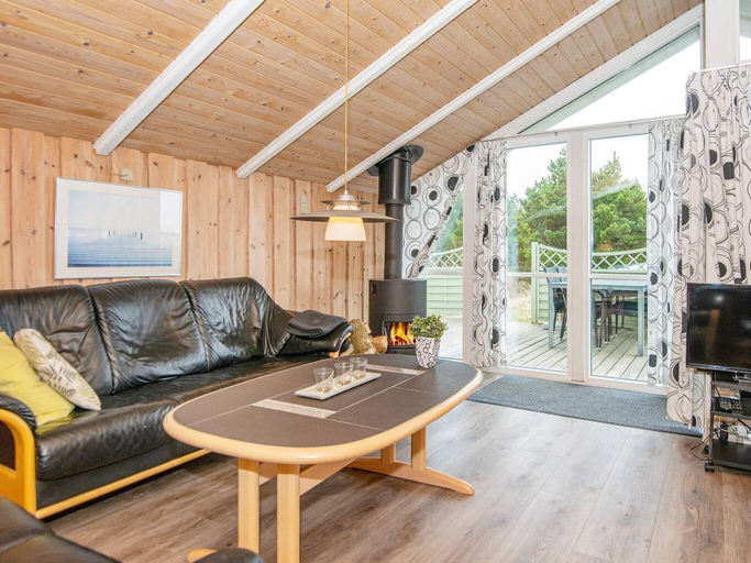 Others 5, person holiday home in Romo, Tønder