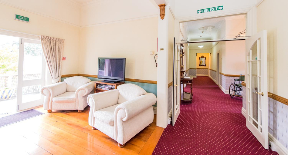 Bedroom 2, Rutland Arms Inn, Wanganui