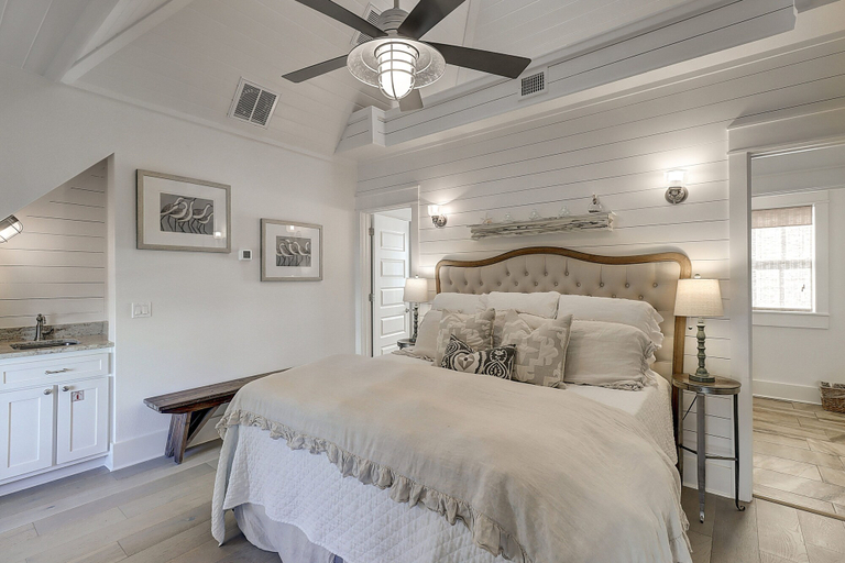 Bedroom 2, Stargazer 246 GR, Nueces