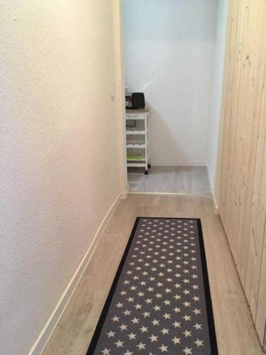 Others 5, Buxtepartment, Stade