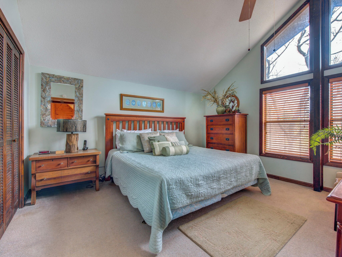 Bedroom 3, Mountain Treasure by Jackson Mountain Rentals, Sevier