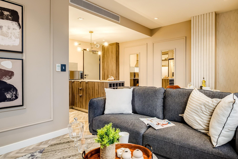 Room 5, 1bed Apt in Cape Town CBD City Suite 1602, City of Cape Town