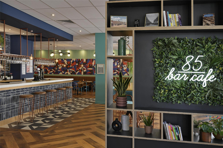 Food & Drinks 5, Travelodge London Woolwich, London