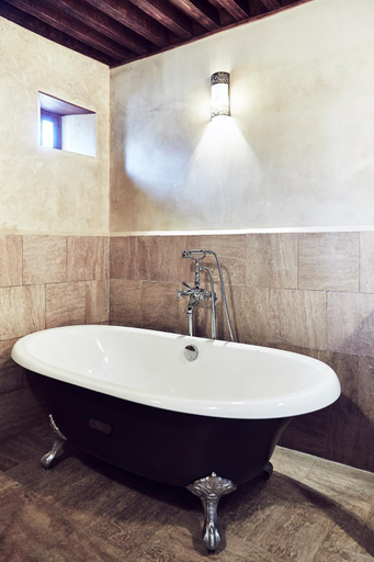 Bathroom 4, Chaq Chaq, Fès