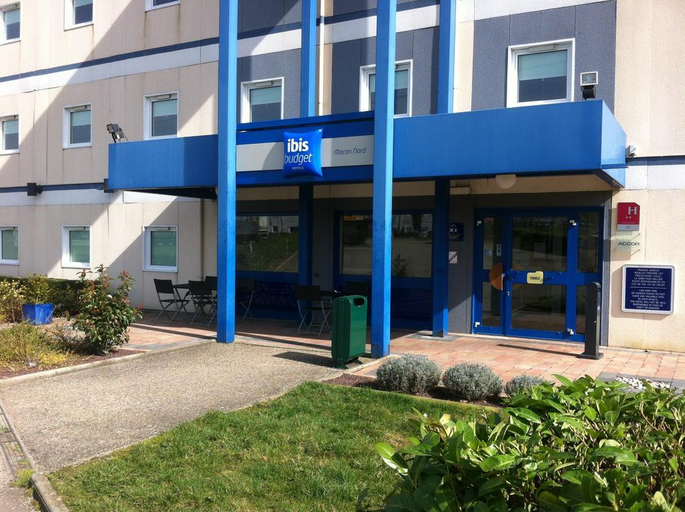 Exterior & Views 2, ibis budget Macon Nord, Saône-et-Loire