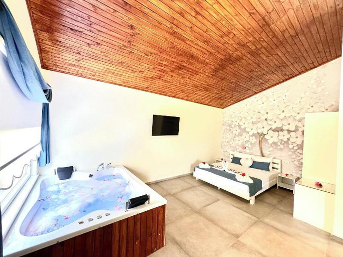 Bathroom 4, Larimar Suite Hotel, Fethiye