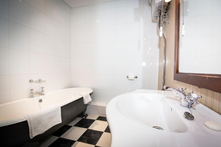 Bathroom 4, Columba Hotel by Compass Hospitality, Highland